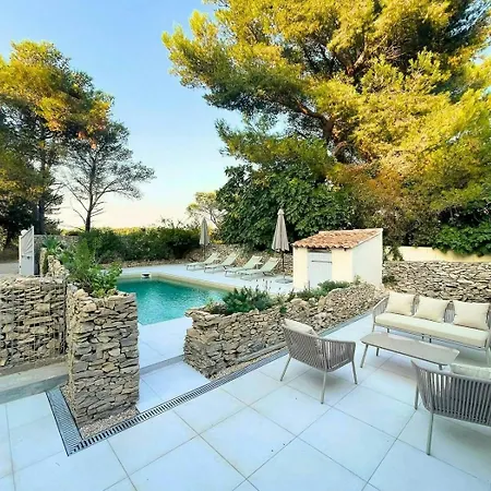 Mazet With Pool In Garrigue Tatil Evi Nîmes