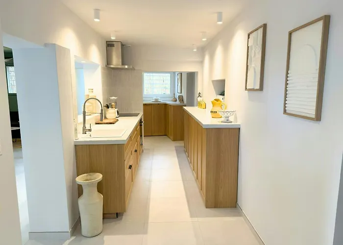 Mazet With Pool In Garrigue * Nîmes