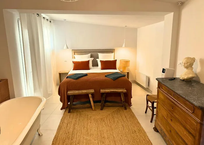 Mazet With Pool In Garrigue Prázdninový dům Nîmes