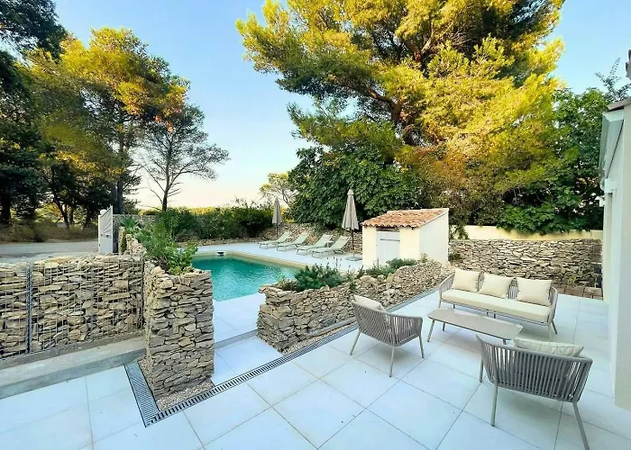 Mazet With Pool In Garrigue Prázdninový dům Nîmes